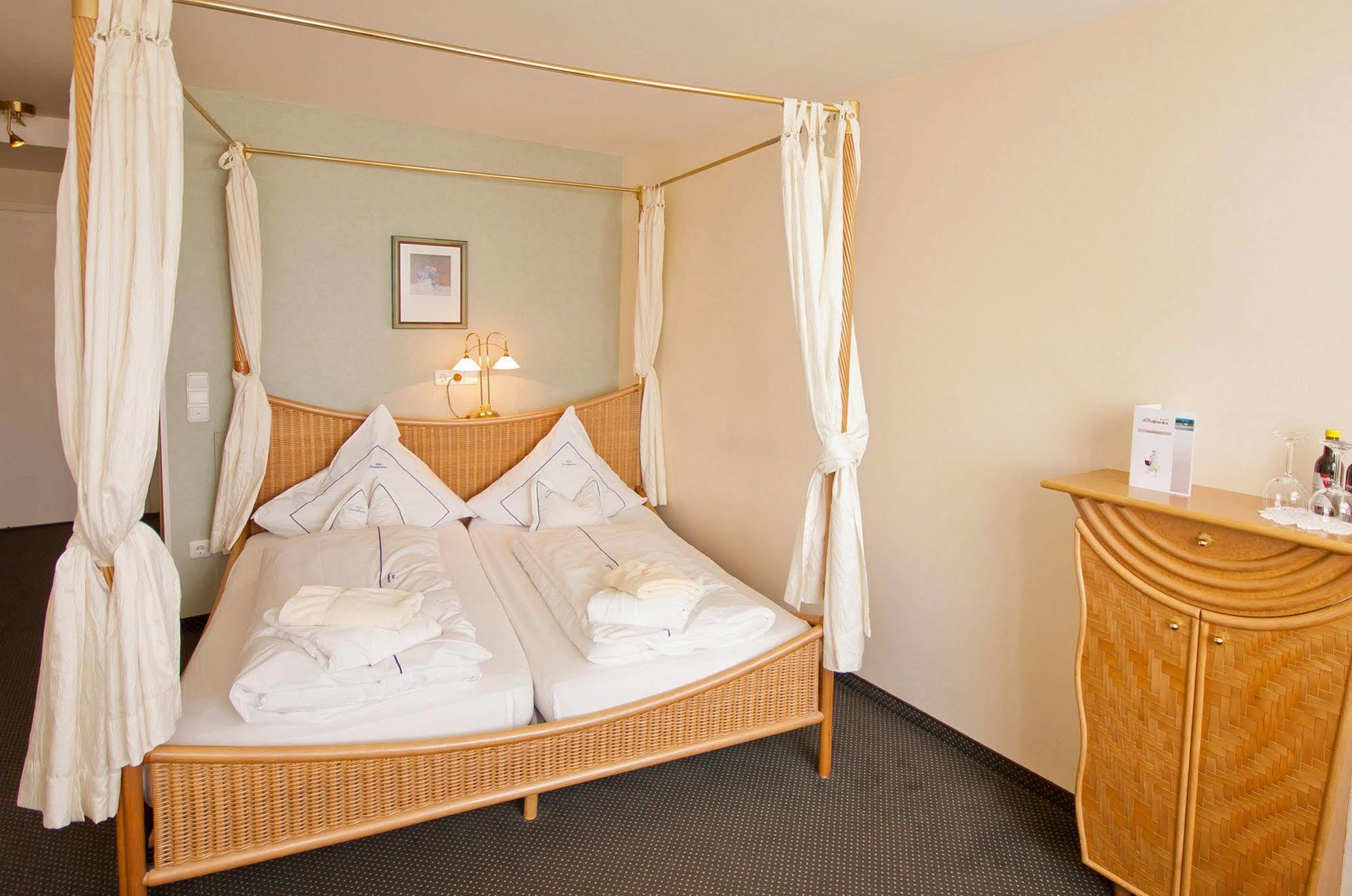 Hotel Seeschloesschen Hohwacht  Kültér fotó