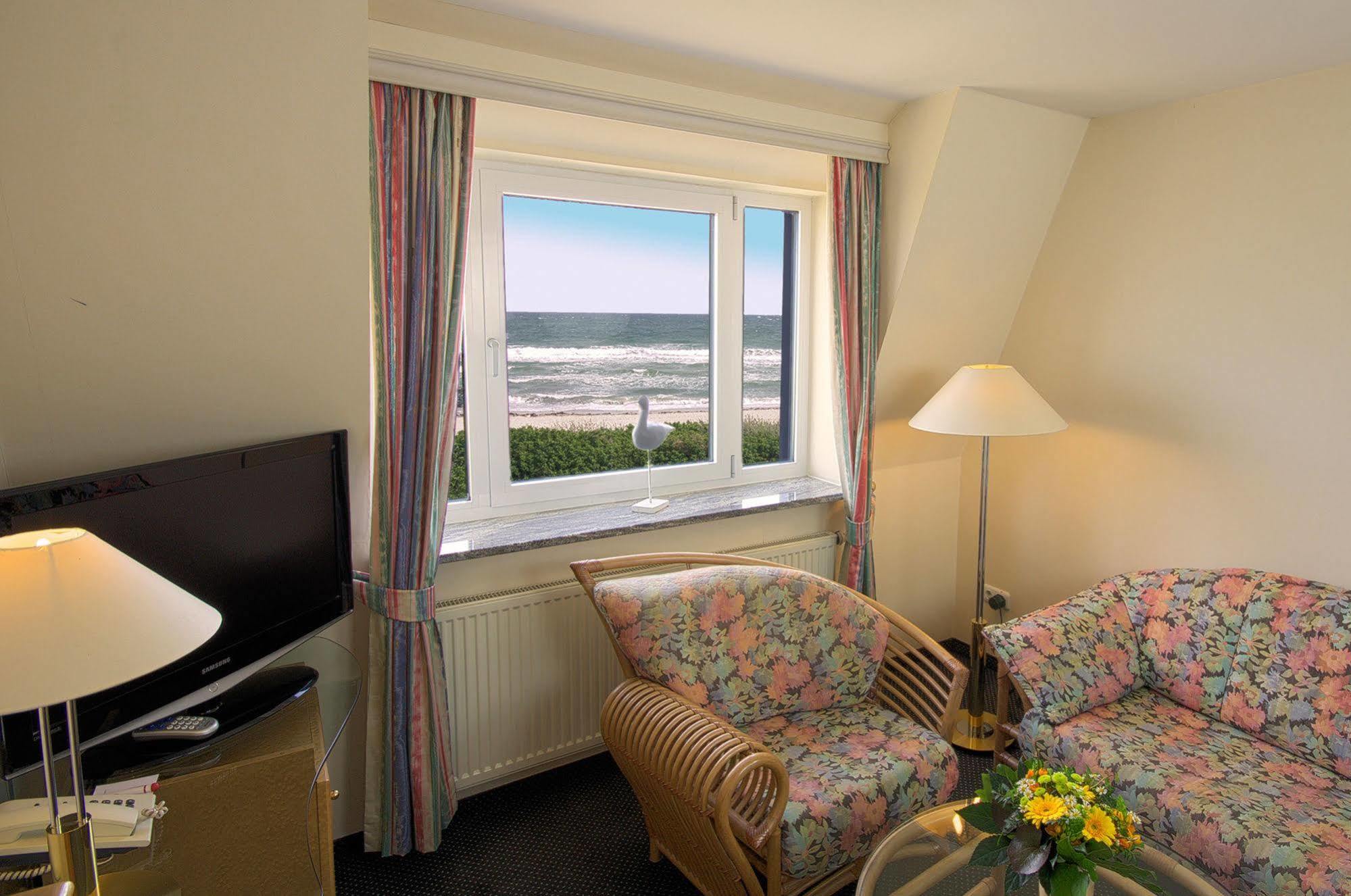 Hotel Seeschloesschen Hohwacht  Kültér fotó