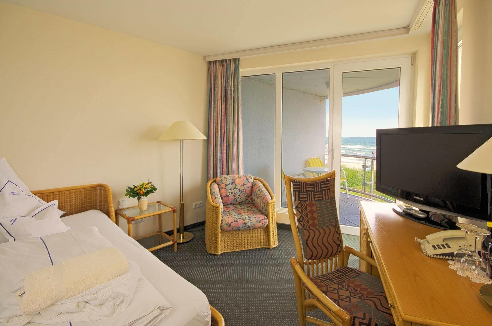 Hotel Seeschloesschen Hohwacht  Kültér fotó