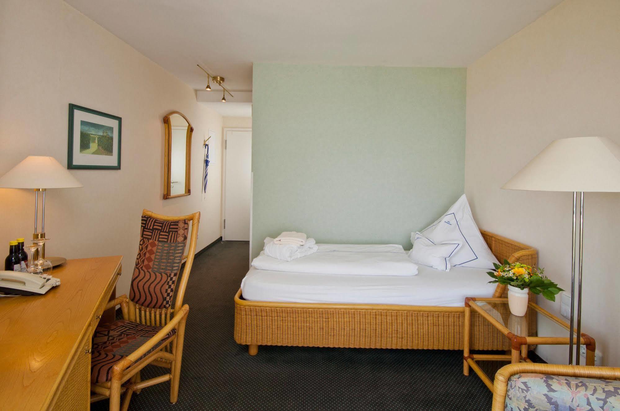 Hotel Seeschloesschen Hohwacht  Kültér fotó